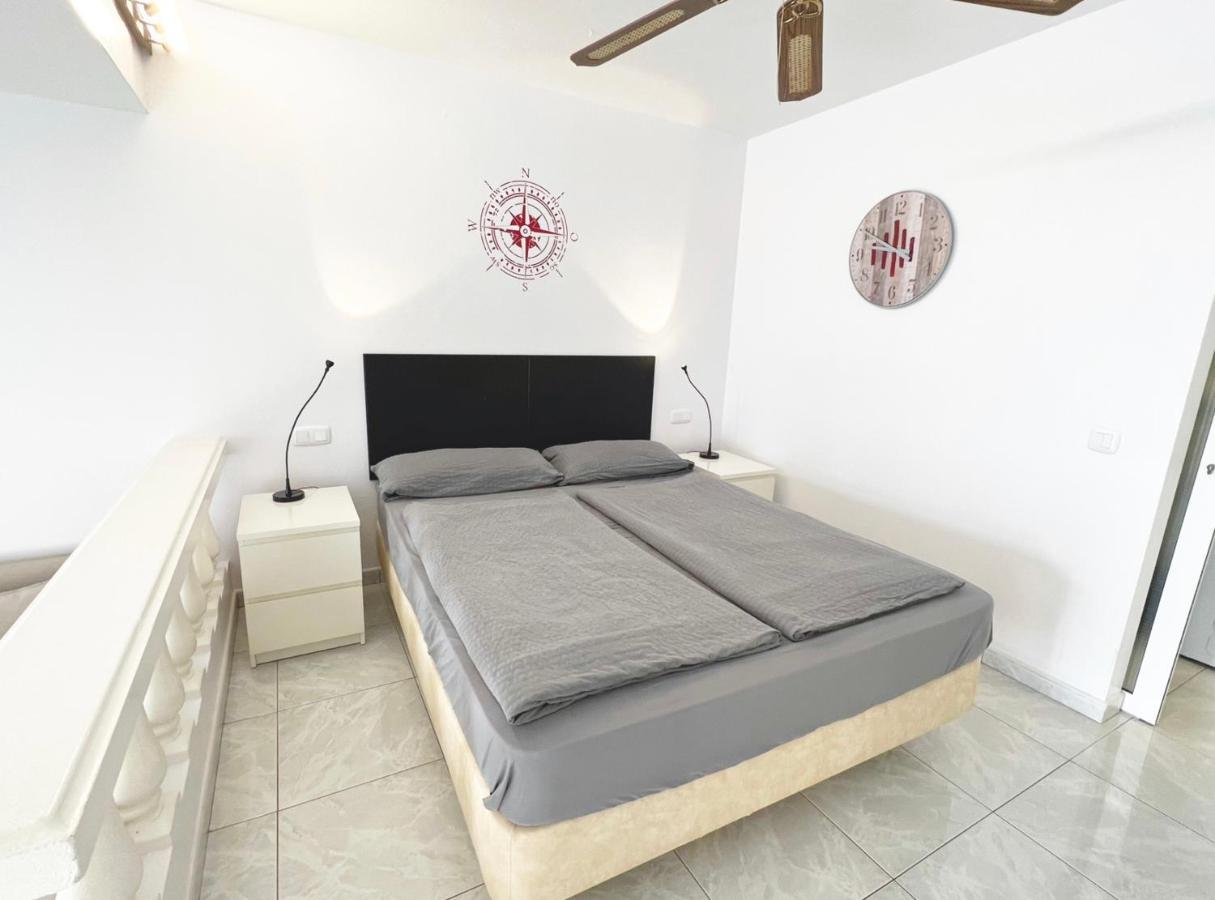 Beachhouse La Palma كوستا كالما المظهر الخارجي الصورة